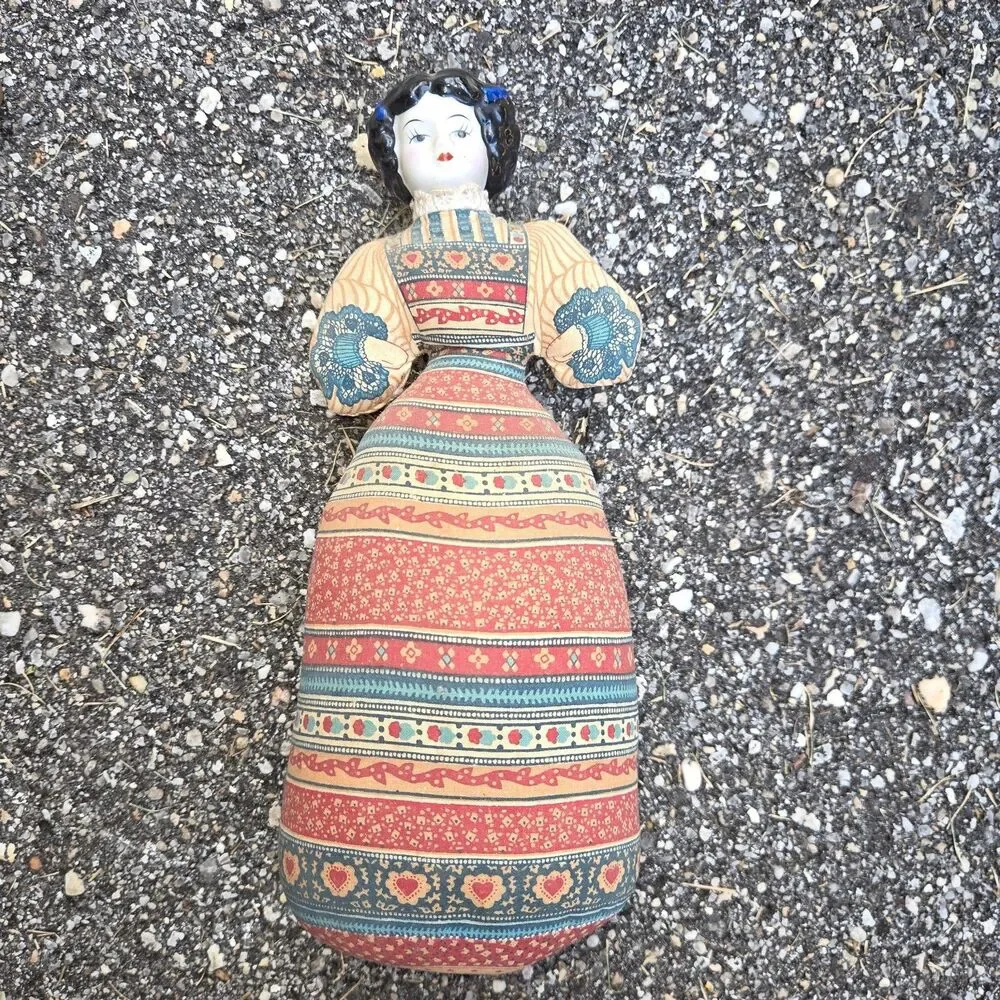 Vintage Avon American Heirloom Doll Cloth Body Porcelain Head Pin Cushion 10